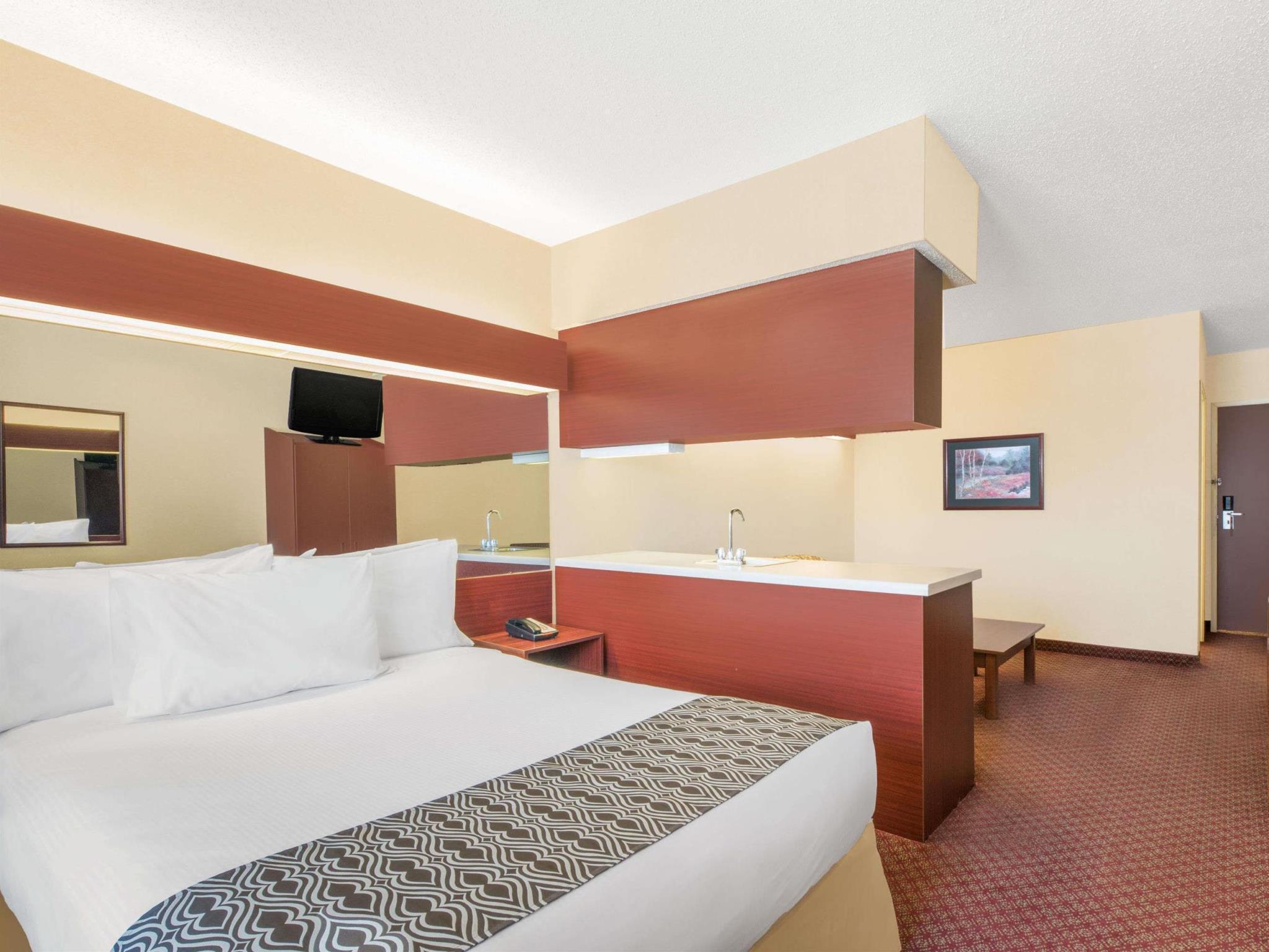 Microtel Inn & Suites By Wyndham Hamburg Exterior photo